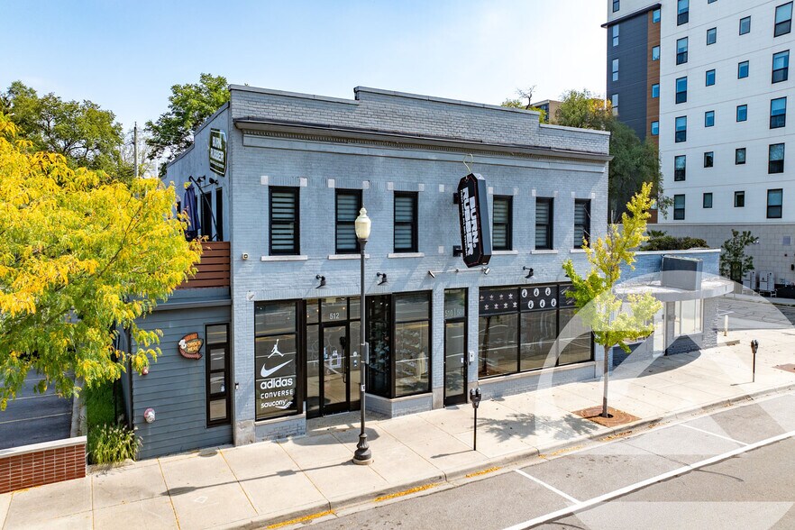 512 N Main St, Royal Oak, MI à vendre - Photo principale – Image 1 sur 9