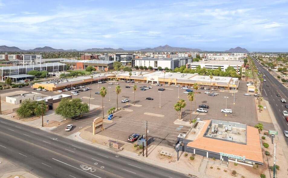 5005-5057 N 35th Ave, Phoenix, AZ à louer - Photo de l’immeuble – Image 2 sur 5