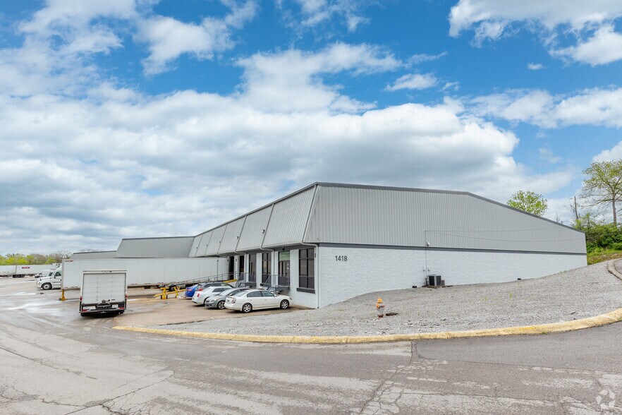 1418 Antioch Pike, Nashville, TN à louer - Photo de l’immeuble – Image 3 sur 5