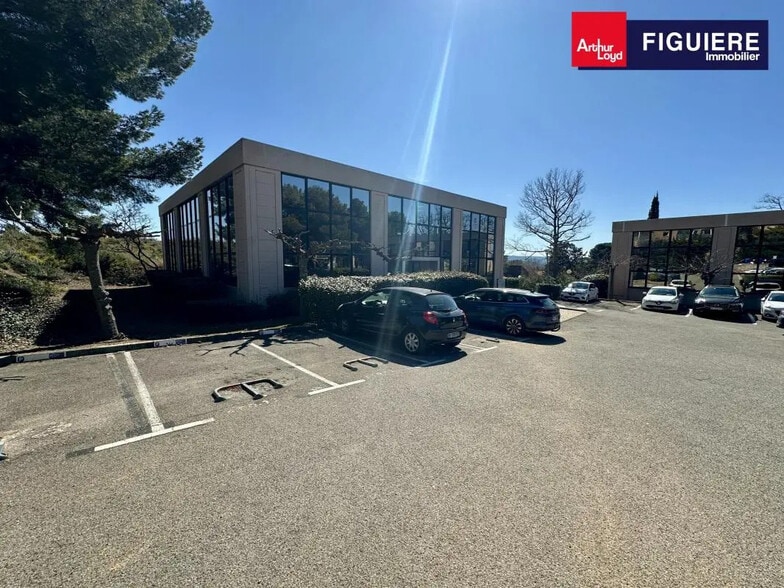 511 Route De La Seds, Vitrolles à louer - Photo de l’immeuble – Image 2 sur 7