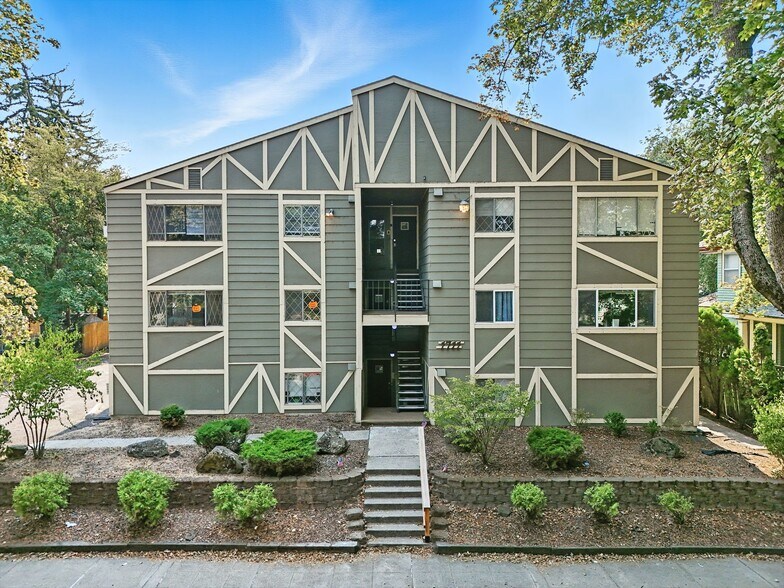 1711 W 10th Ave, Spokane, WA à vendre - Photo de l’immeuble – Image 1 sur 14