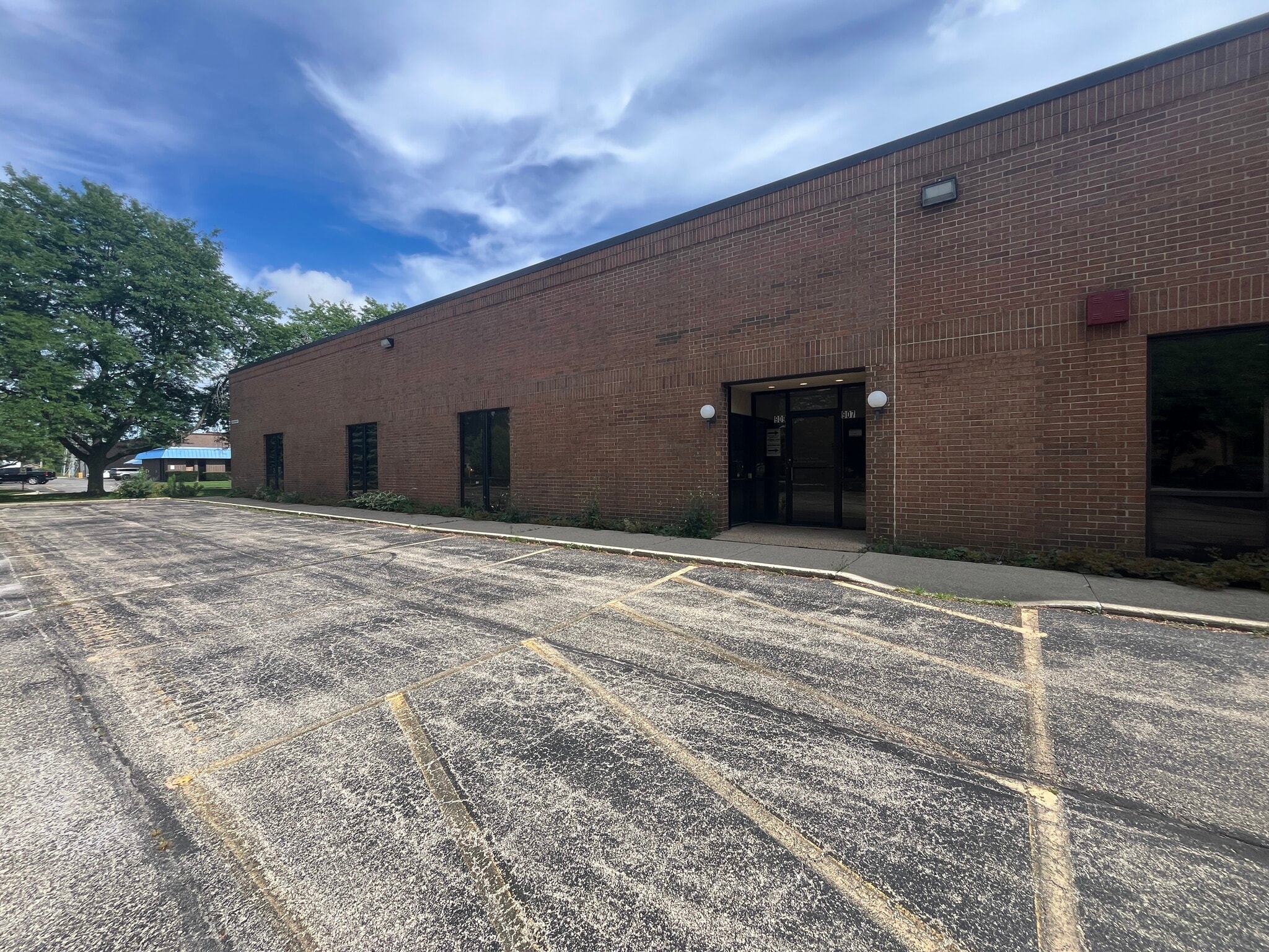 909 E Orchard St, Mundelein, IL à louer Photo intérieure– Image 1 sur 6