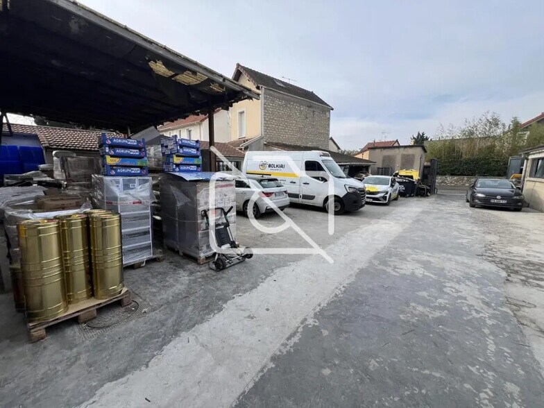 Local d'activités dans Champigny-sur-Marne à vendre - Photo de l’immeuble – Image 3 sur 6