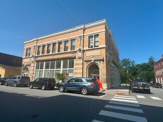 Plus de détails pour 49 Congress St, Rumford, ME - Bureau à vendre