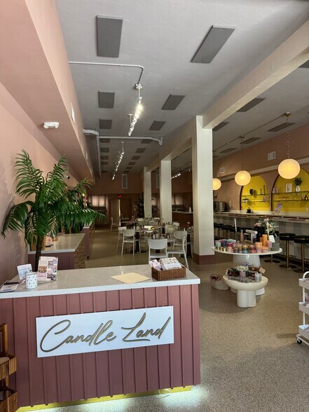 415 E Atlantic Ave, Delray Beach, FL à louer - Photo de l’immeuble – Image 2 sur 12