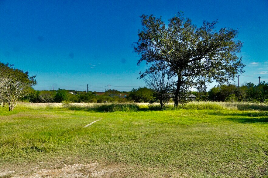 5696 Pfeil Rd, Schertz, TX à vendre - Photo principale – Image 1 sur 1