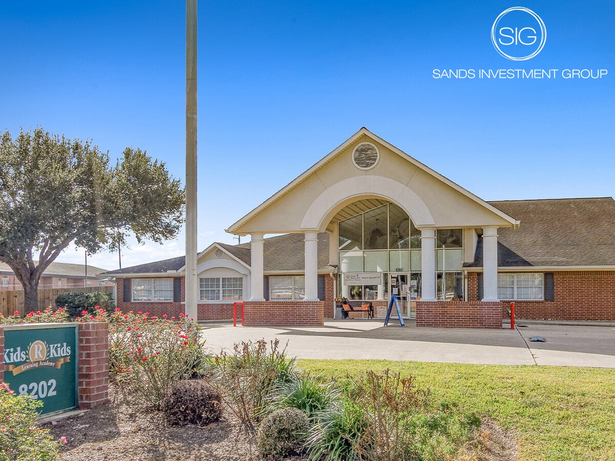 8202 Homeward Way, Sugar Land, TX à vendre Photo principale– Image 1 sur 6