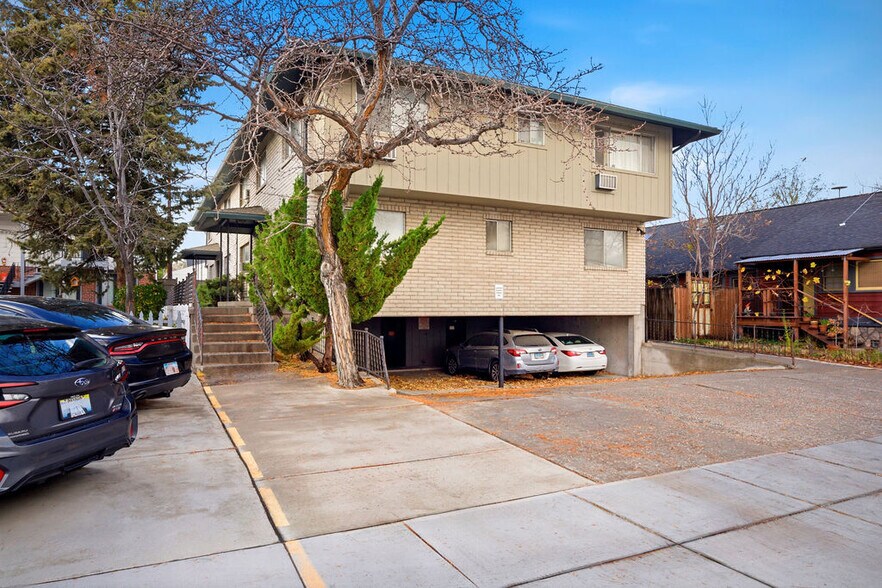 621 Humboldt St, Reno, NV à vendre - Photo de l’immeuble – Image 1 sur 26