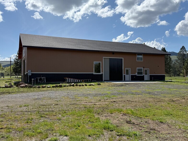 38481 Sawmill Cutoff Ln, Halfway, OR à vendre - Photo de l’immeuble – Image 3 sur 29