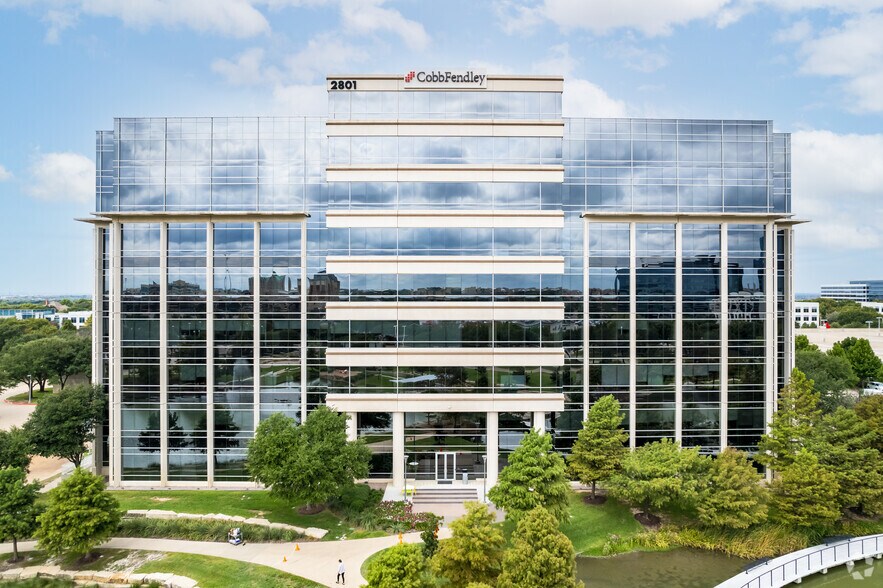 2801 Network Blvd, Frisco, TX à louer - Photo de l’immeuble – Image 3 sur 13