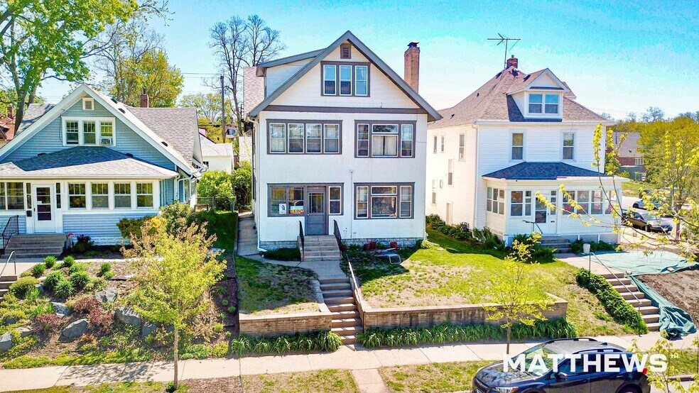 3343 15th Ave S, Minneapolis, MN à vendre - Photo de l’immeuble – Image 1 sur 4