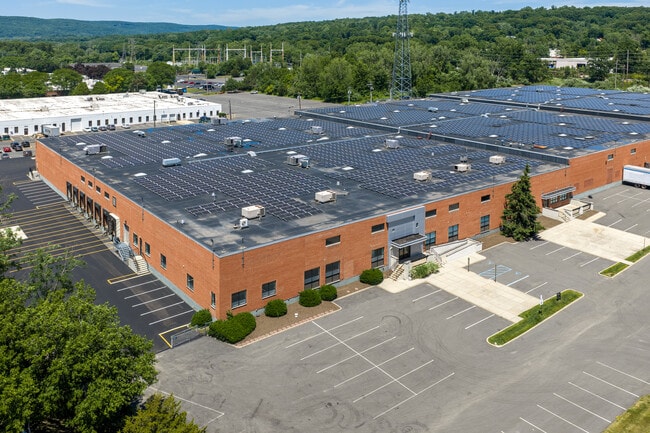 Plus de détails pour 301 Island Rd, Mahwah, NJ - Industriel/Logistique à louer