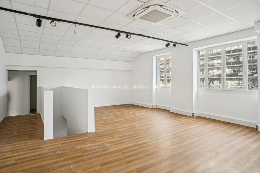 336 Avenue Berthelot, Lyon à vendre - Photo de l’immeuble – Image 2 sur 12