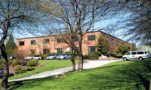 76 Hammarlund Way, Middletown, RI à louer - Photo de l’immeuble – Image 2 sur 9