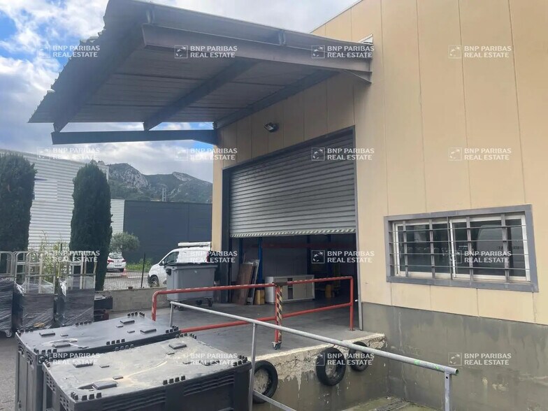 Bureau dans Marseille à louer - Photo de l’immeuble – Image 2 sur 10