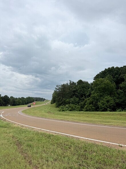 US Highway 82, Carrollton, MS à vendre - Photo de l’immeuble – Image 2 sur 4