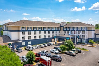 Plus de détails pour 1 River Bend Pl, Chaska, MN - Hôtellerie à vendre