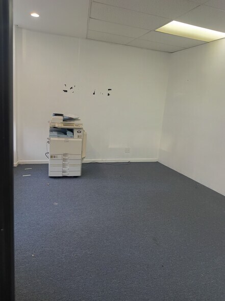 351-357 W Sunrise Hwy, Freeport, NY à louer - Photo de l’immeuble – Image 3 sur 19