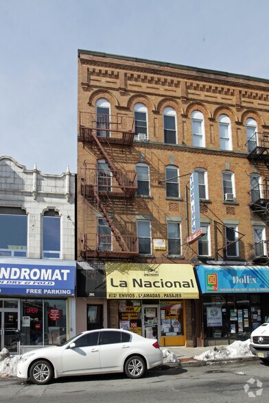 391 Central Ave, Jersey City, NJ à vendre - Photo principale – Image 1 sur 11