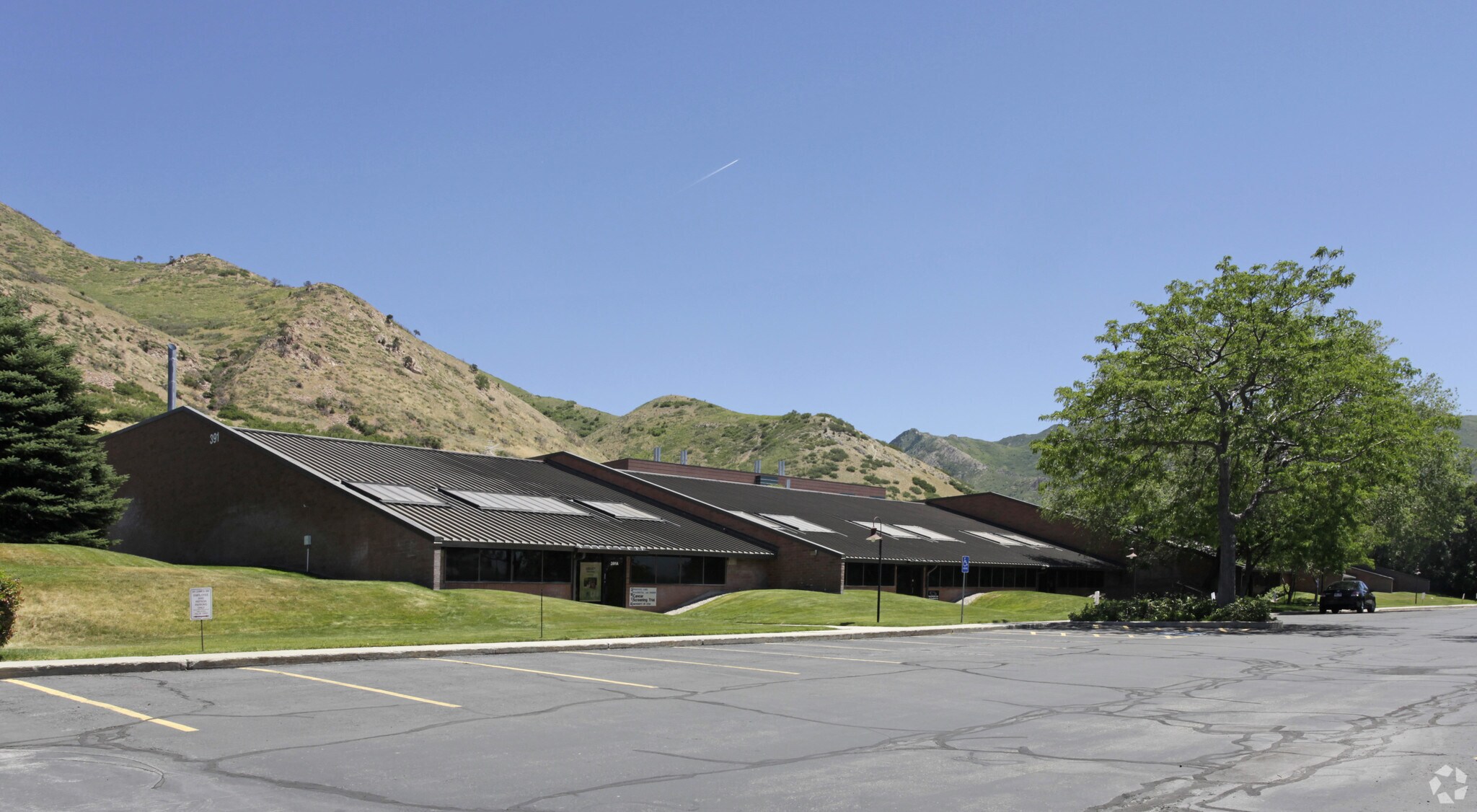 391 S Chipeta Way, Salt Lake City, UT à louer Photo principale– Image 1 sur 5