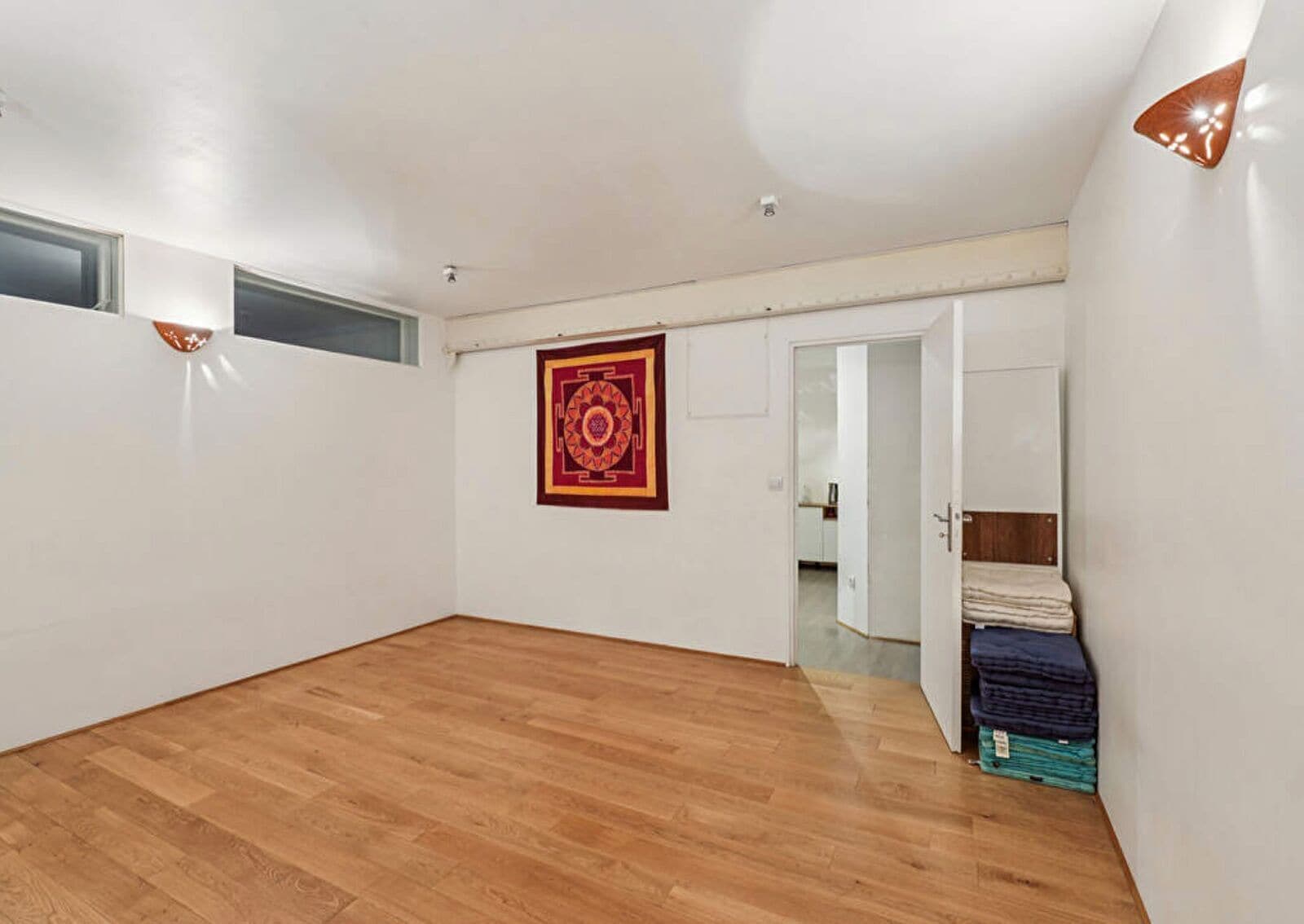 Local commercial dans Paris à vendre Photo de l’immeuble– Image 1 sur 4