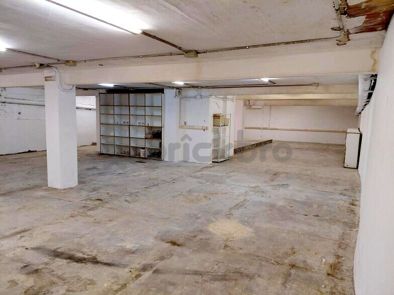 Local commercial dans Esplugues de Llobregat, Barcelona à louer - Photo de l’immeuble – Image 2 sur 4