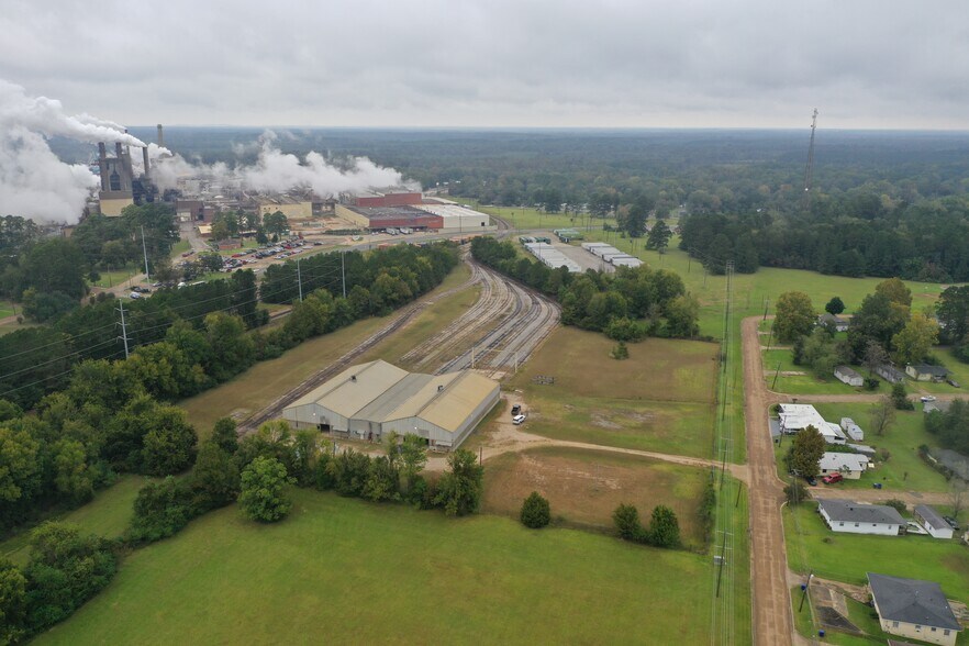 1219 S Elm St, Hodge, LA à louer - Photo de l’immeuble – Image 2 sur 17