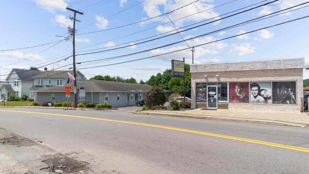 Medical Mixed use investment in NEPA portefeuille de 2 biens à vendre sur LoopNet.fr - Photo de l’immeuble – Image 2 sur 22