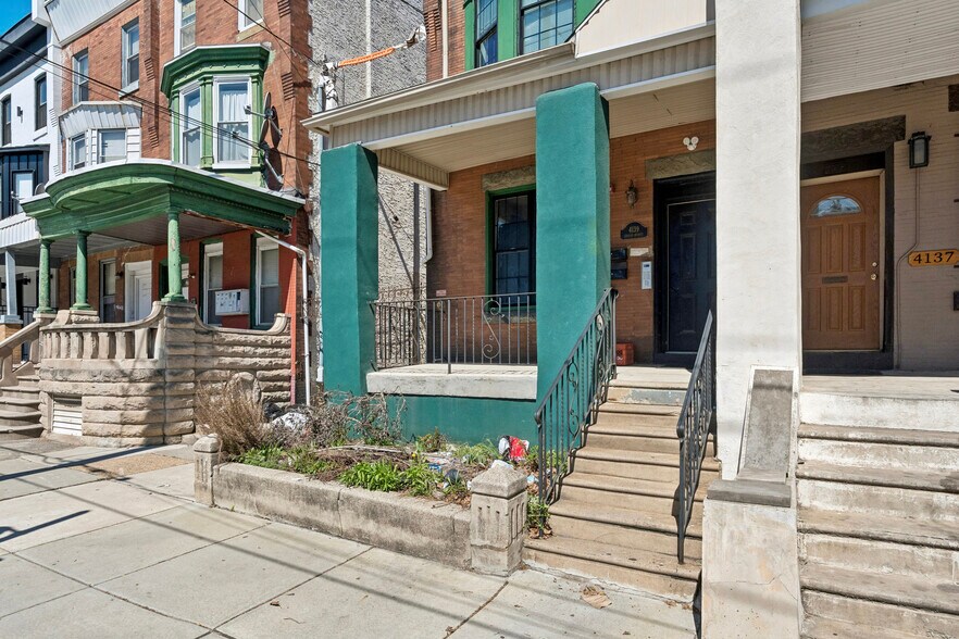 4139 W Girard Ave, Philadelphia, PA à vendre - Photo de l’immeuble – Image 3 sur 14
