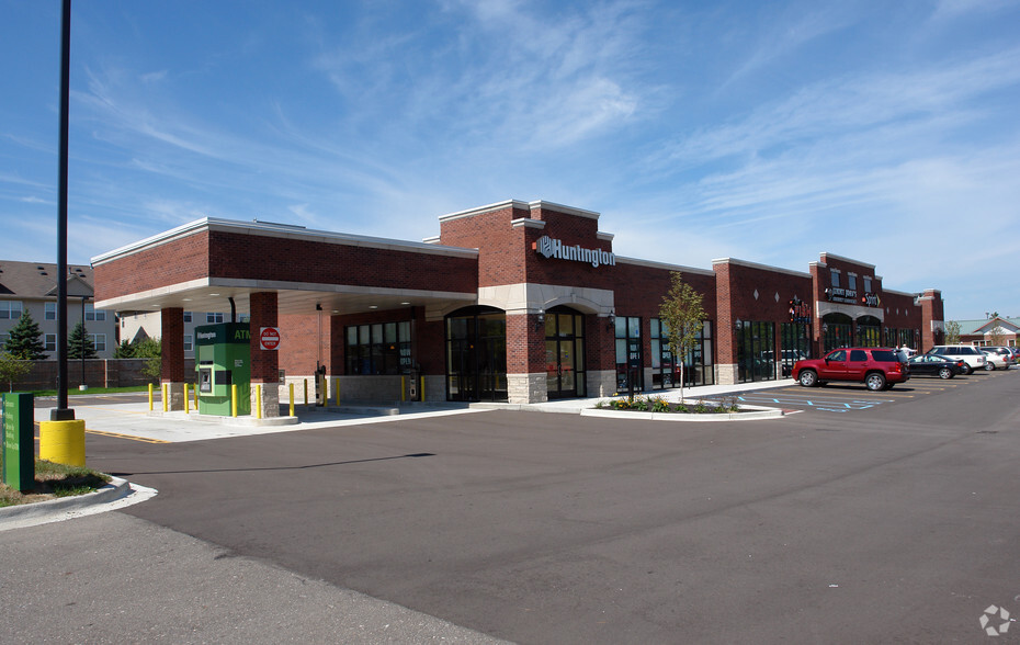 23195 Greenfield Rd, Southfield, MI à louer - Photo de l’immeuble – Image 1 sur 6