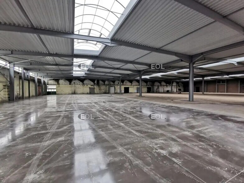 Industriel/Logistique dans Tourcoing à louer - Photo de l’immeuble – Image 2 sur 3