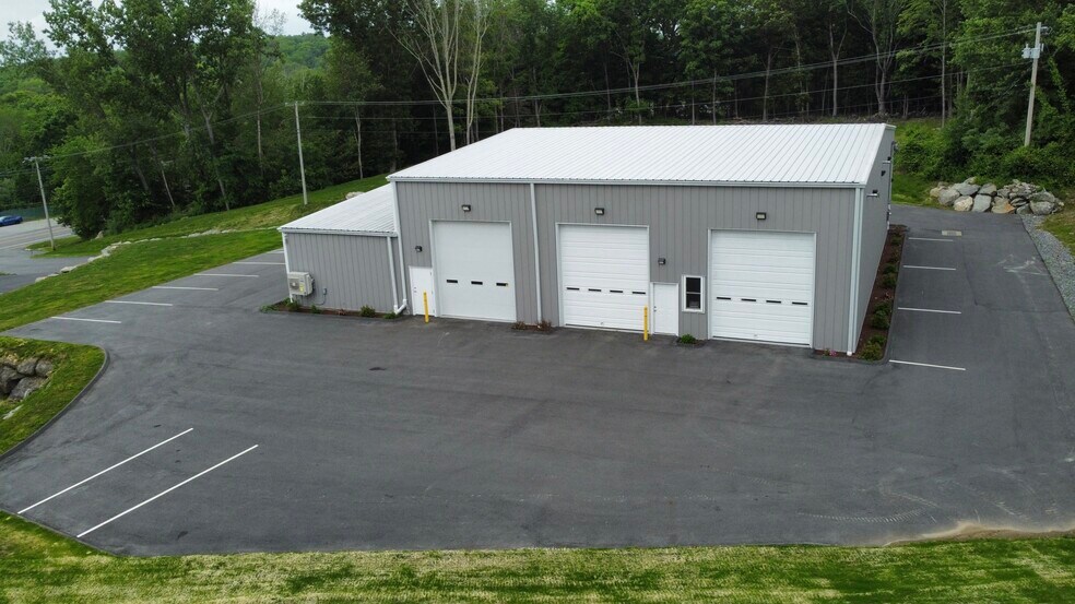 226 Norwich Rd, Plainfield, CT à vendre - Photo de l’immeuble – Image 3 sur 15