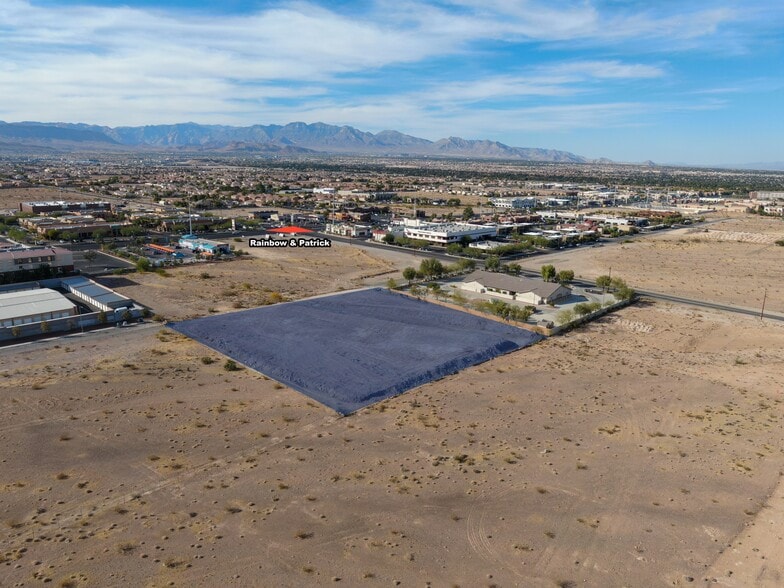 Patrick Lane and Santa Margarita Street, Las Vegas, NV à vendre - Aérien – Image 3 sur 9