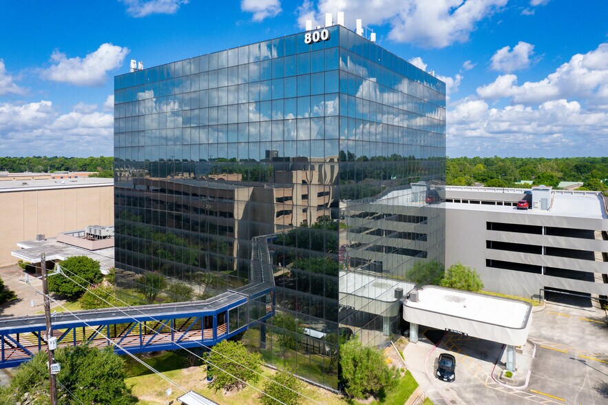 800 Peakwood Dr, Houston, TX à vendre - ProVideo LoopNet – Image 2 sur 29