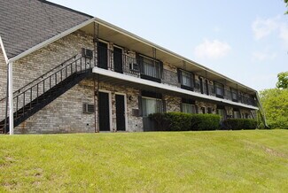 Plus de détails pour 7979 N 66th St, Milwaukee, WI - Logement à vendre
