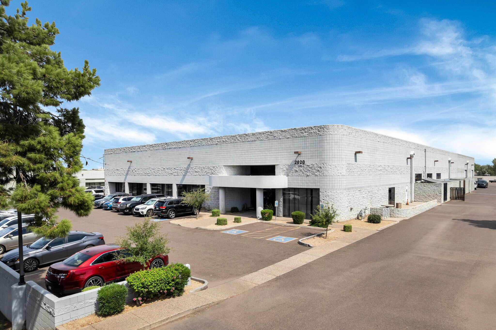 2020 W 4th St, Tempe, AZ à vendre Photo de l’immeuble– Image 1 sur 7