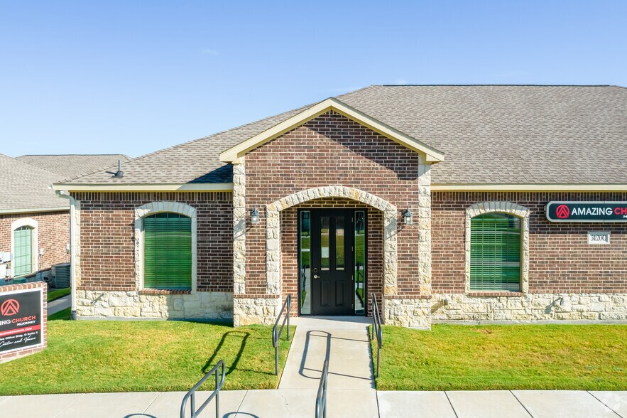 3128 Hudson Xing, McKinney, TX à vendre - Photo de l’immeuble – Image 3 sur 4