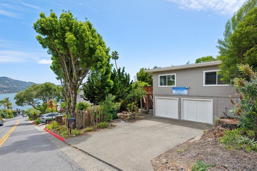 185 Solano St, Tiburon, CA à vendre - Photo de l’immeuble – Image 2 sur 40