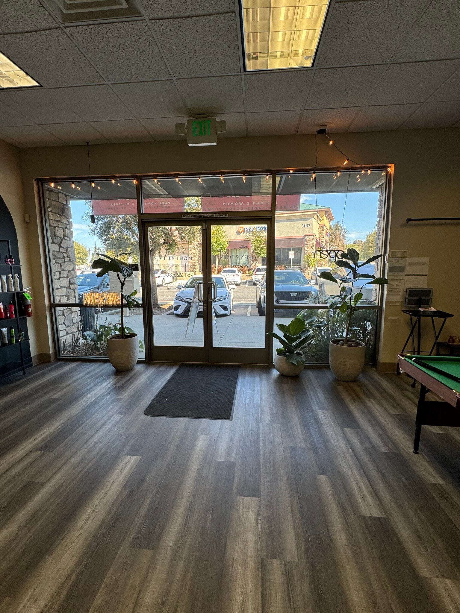 31021 Highway 79 S, Temecula, CA à louer Photo de l’immeuble– Image 1 sur 11