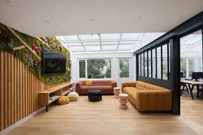 Plus de détails pour 20 Rue Du Charolais, Paris - Logement à vendre