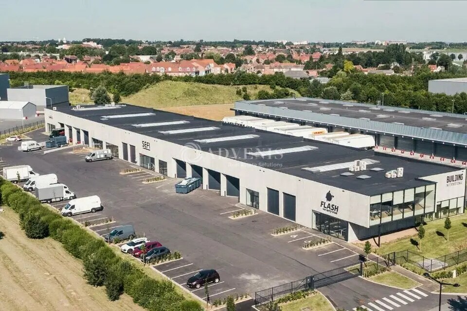 Local d’activités dans Sainghin-en-Mélantois à louer Photo de l’immeuble– Image 1 sur 9