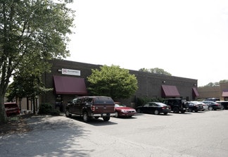 Plus de détails pour 300 Turner Industrial Way, Aston Township, PA - Local d'activités à louer