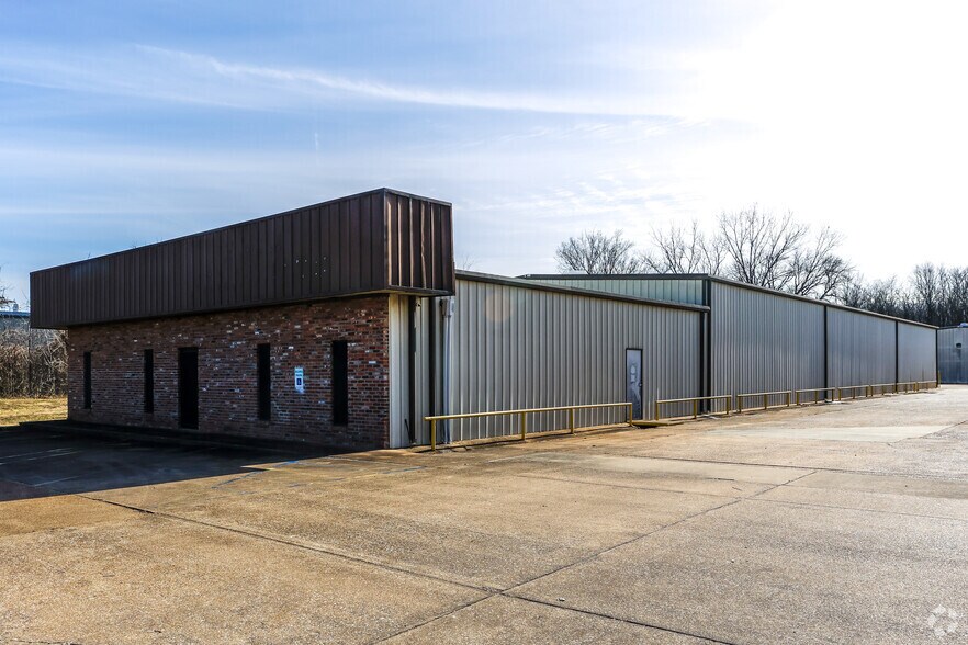4924 Hazel Jones Rd, Bossier City, LA à louer - Photo de l’immeuble – Image 2 sur 5