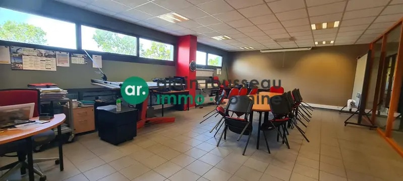 Local d'activités dans Angers à vendre - Photo intérieure – Image 2 sur 4