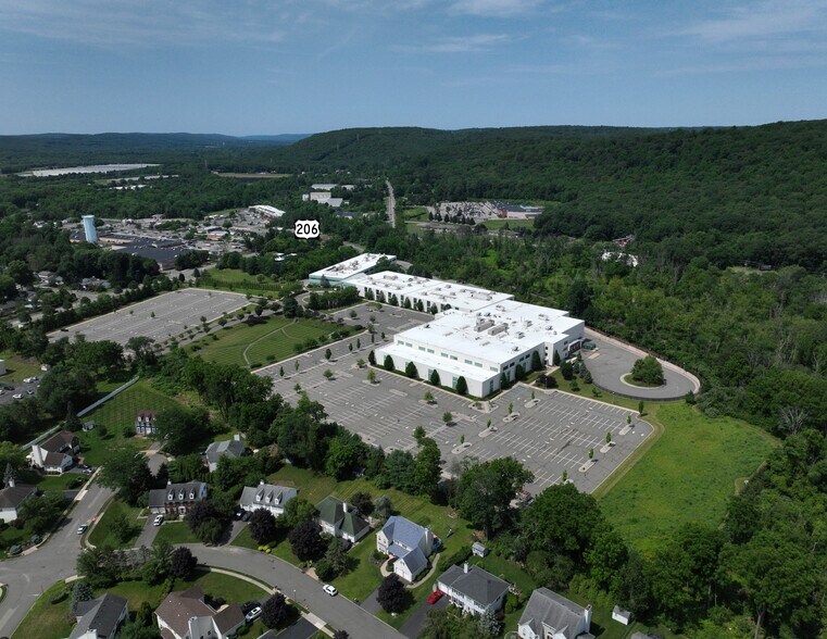 62 Flanders Bartley Rd, Flanders, NJ à vendre - Photo de l’immeuble – Image 2 sur 9