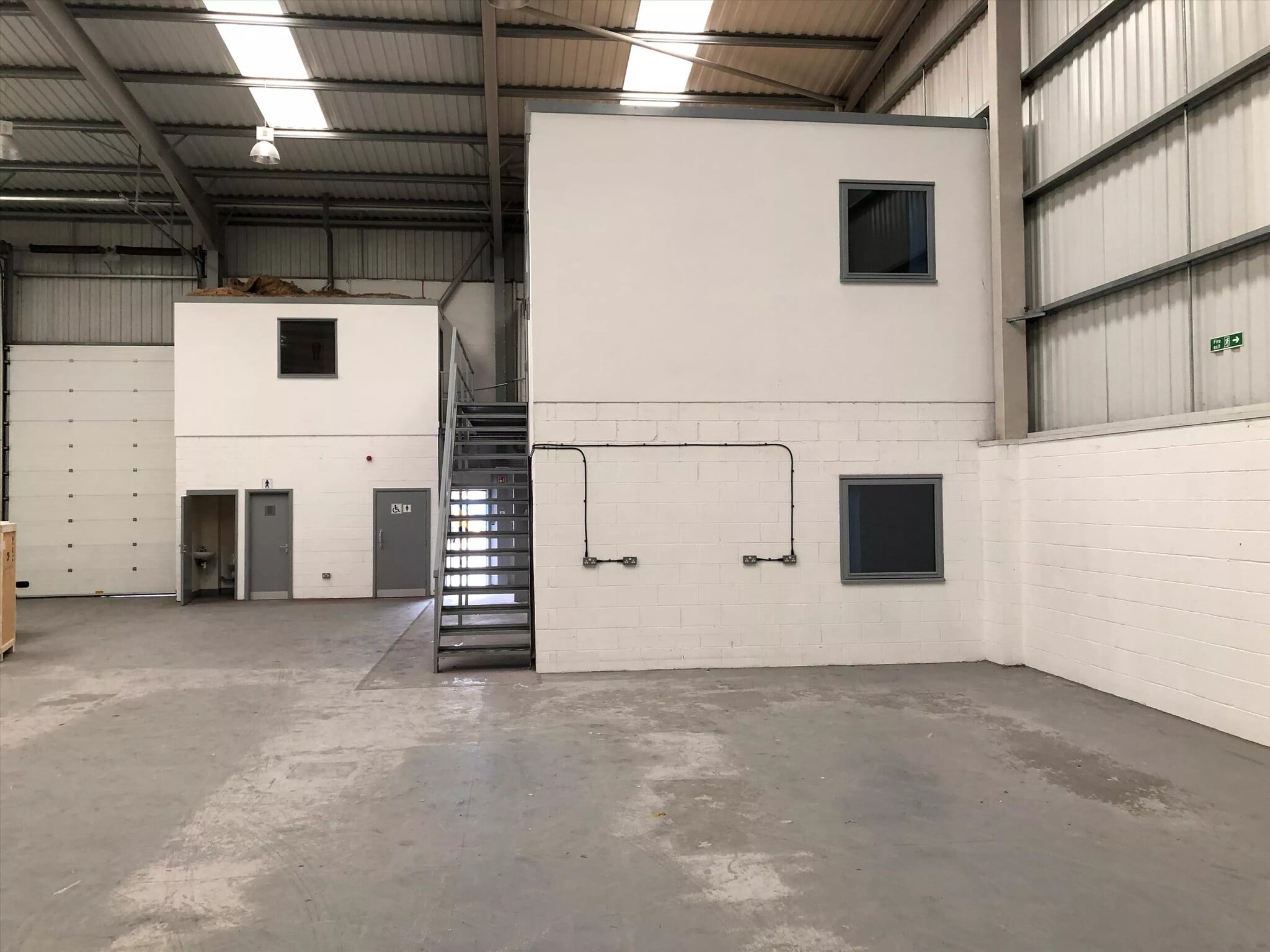 Tom Dando Clos, Normanton à louer Photo intérieure– Image 1 sur 3