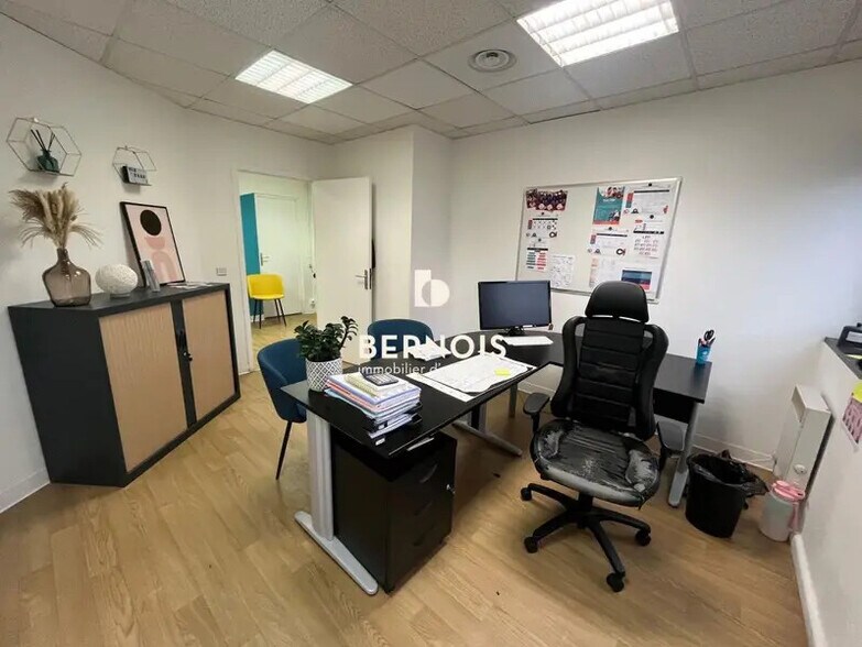 Bureau dans La Garde à louer - Photo intérieure – Image 3 sur 7