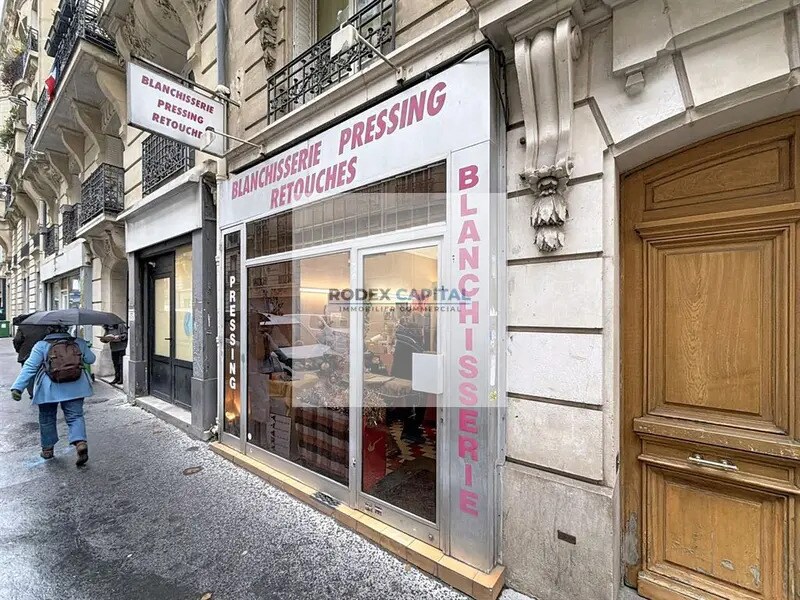 Local commercial dans Paris à louer Photo de l’immeuble– Image 1 sur 4