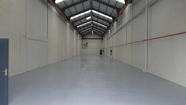 Plus de détails pour 209-217 Avenue De La République, Épinay-sur-Seine - Local d'activités, Industriel/Logistique à louer