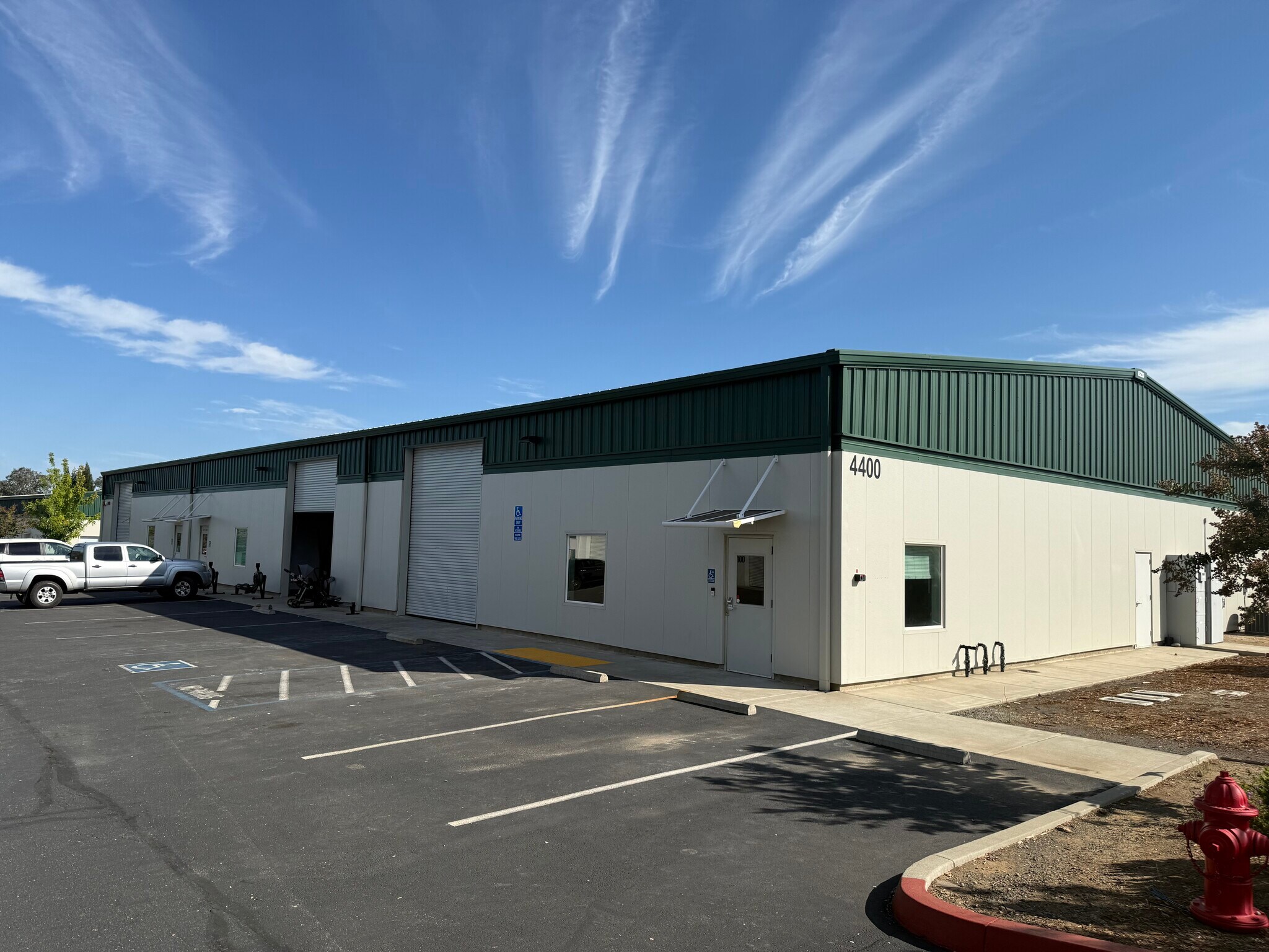 4400 Business Park Dr, Cameron Park, CA à louer Photo de l’immeuble– Image 1 sur 6